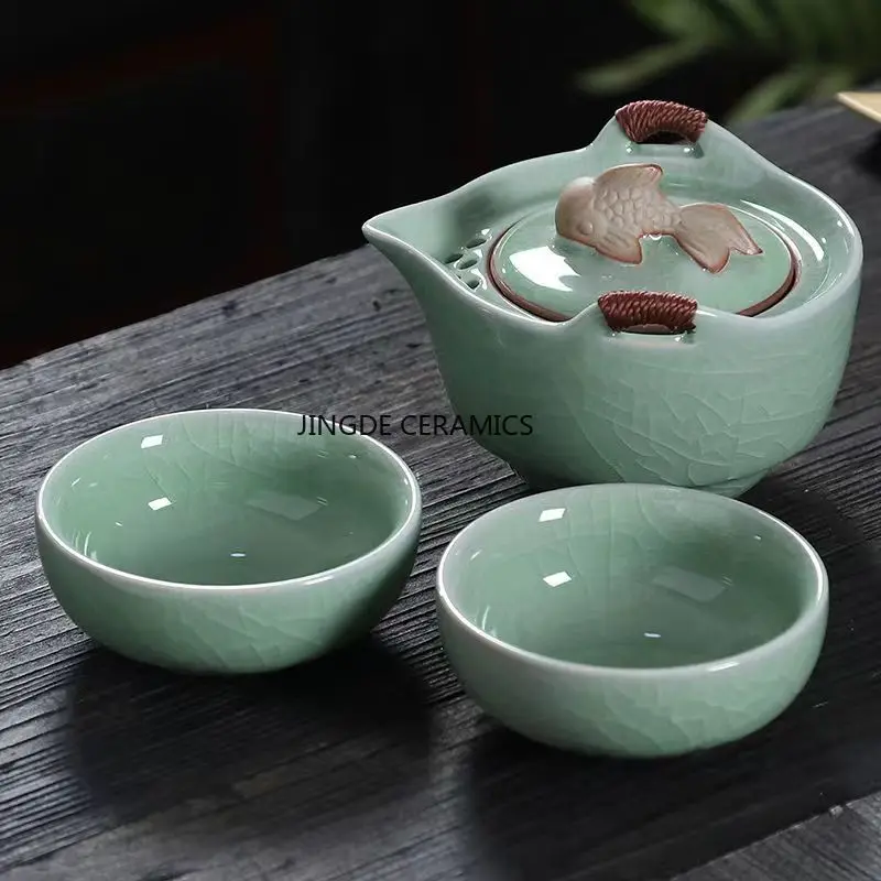 

4pcs Portable Ceramic Travel Tea Set 1 Teapot 2 Teacup Car Mounted Tea Set Gaiwan Cups and Mugs Yixing Kettle Cute Cup Pot
