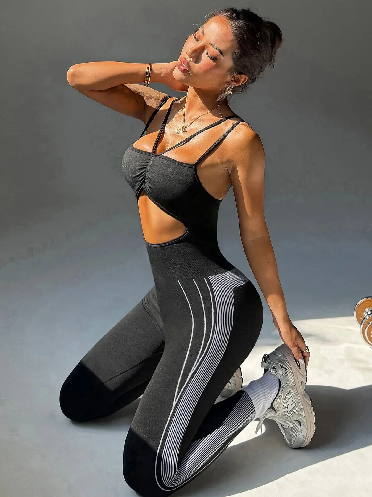 Europe and the United States seamless tight sexy breathable integrated yoga clothes for women training sports fitness jumpsuit