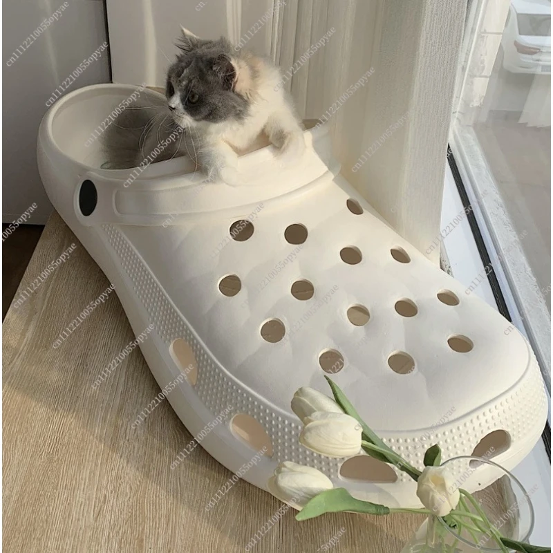 Oversized Slipper Dog Kennel Cat Bed Giant Slipper Toy Photo Prop Funny Beach Shoe for Home Decor Summer Photography