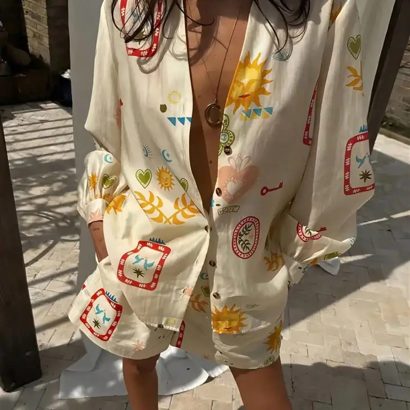 

Ladies Printed Vaion irt Set ort Sve Mid-Length Casual Faion Spring 2026 Women's Clothing Set Holiday Wear