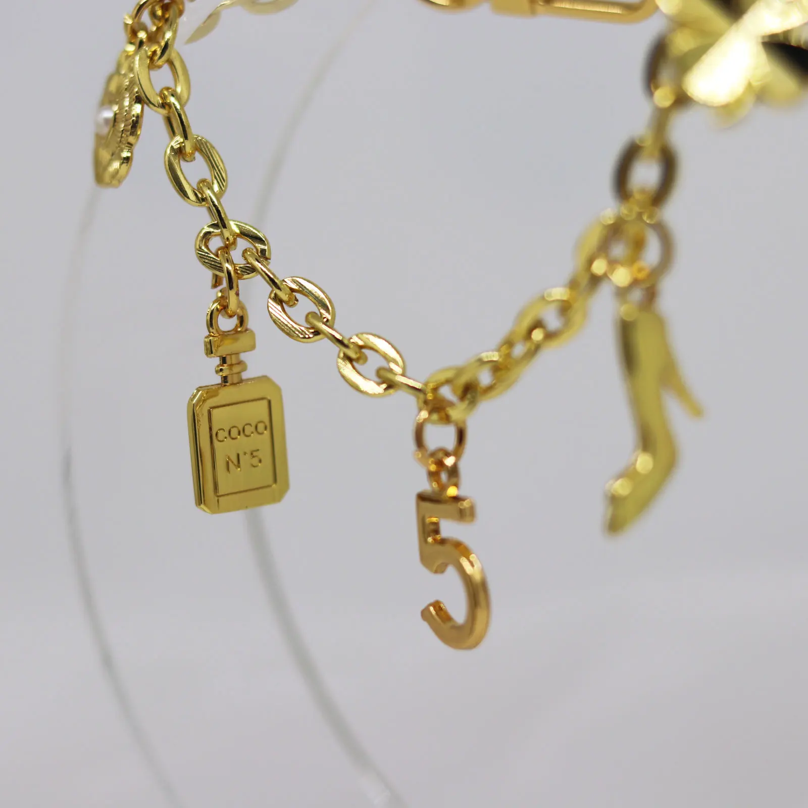 Hand Wrist Strap phone yellow golden shinny Metal keychain bag charm decoration extended flower pendant