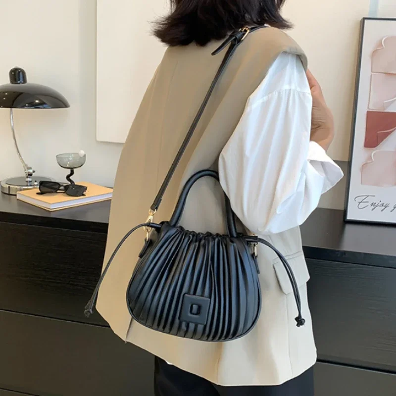 Fashion Brand Design Crossbody Bag for Women 2025 Luxury Vintage Shoulder Handbag Female Tote Bag Casual PU Leather Bucket Bag