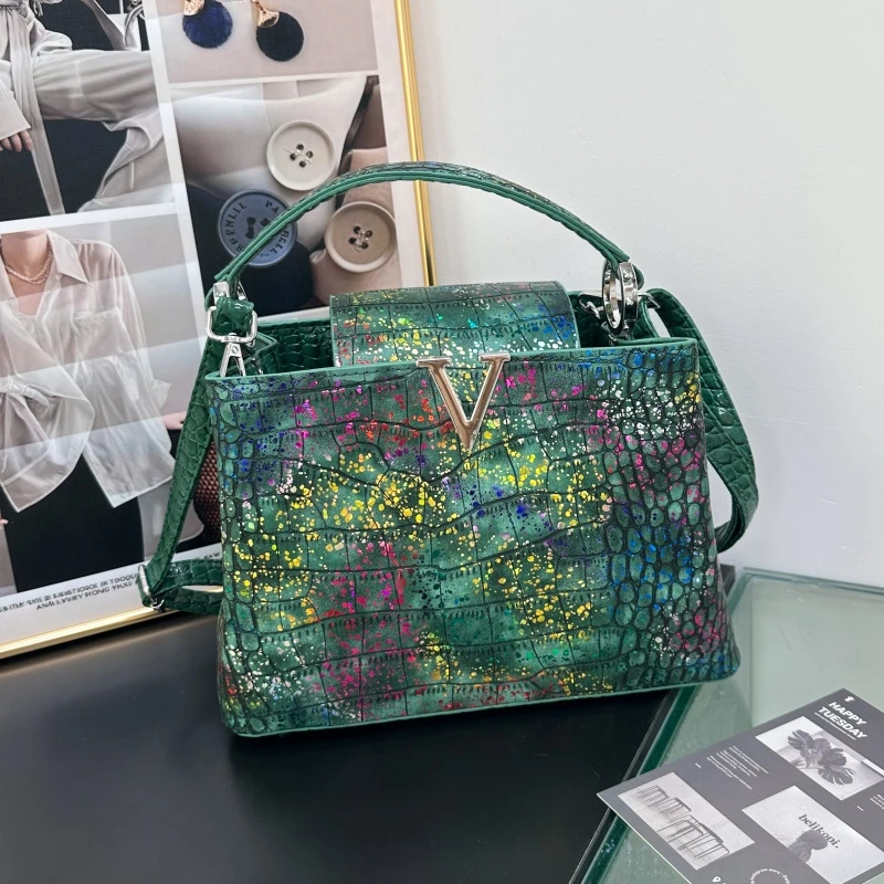 

Women's Cute Pastel Shoulder Bag for Daily Outings with PU Material Multiple Compartments Glossy Surface Adjustable Strap