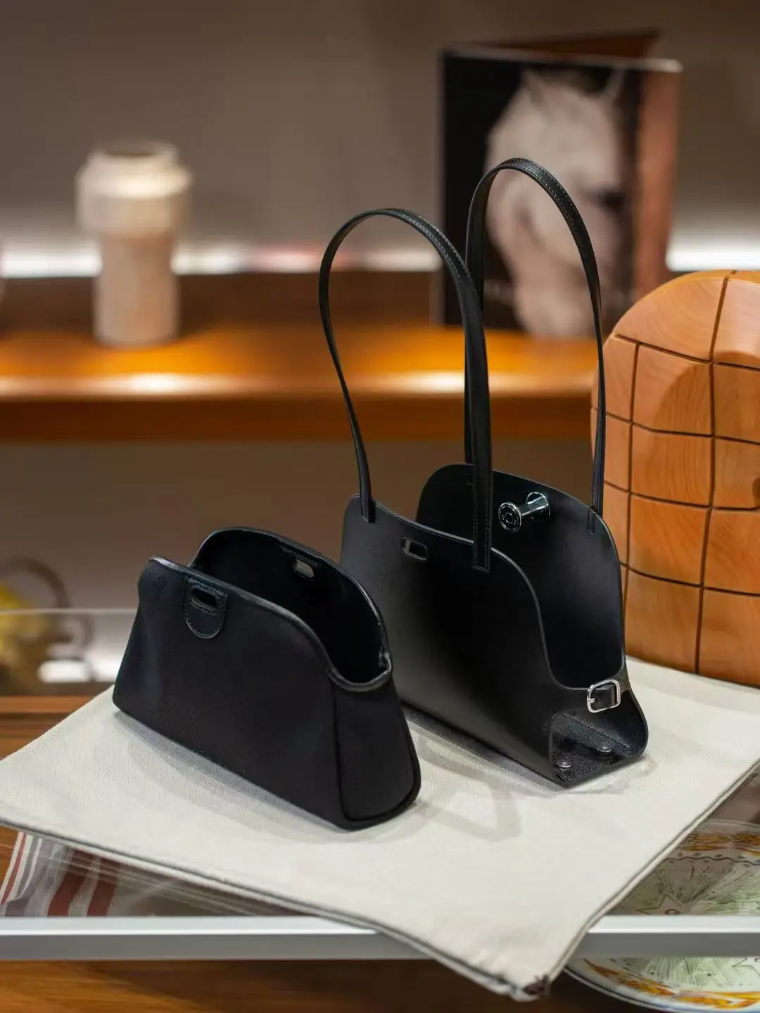 2025年高品質スイフト牛革シングルショルダーバケットバッグファッションレディース多用途本革女性クラウドバッグホーボートートバッグ