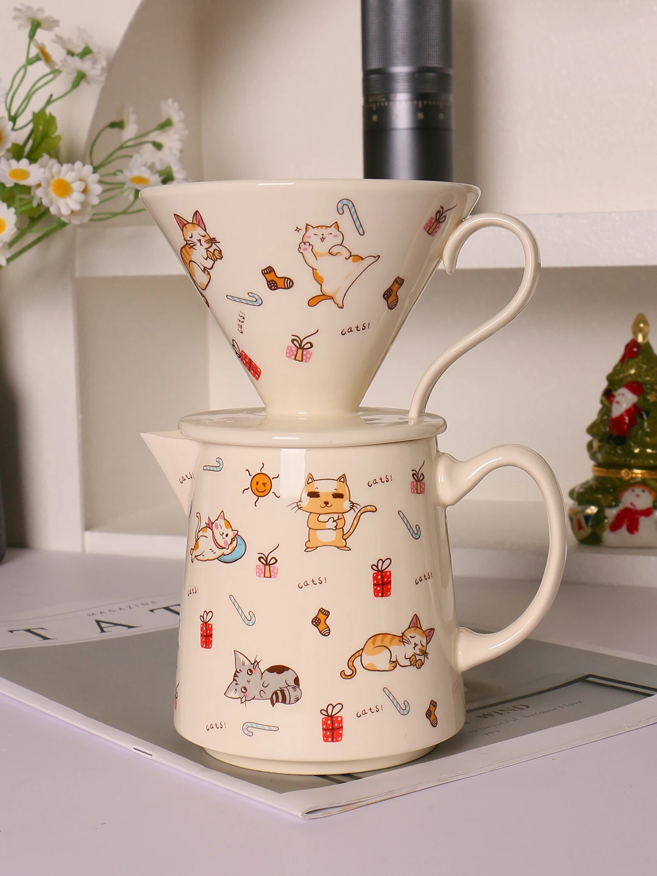 1 Set of Ceramic Pour-Over Coffee Kettle Featuring Adorable Cat-Ear Designs Premium-Grade Ceramic Pour-Over Coffee Kettle with