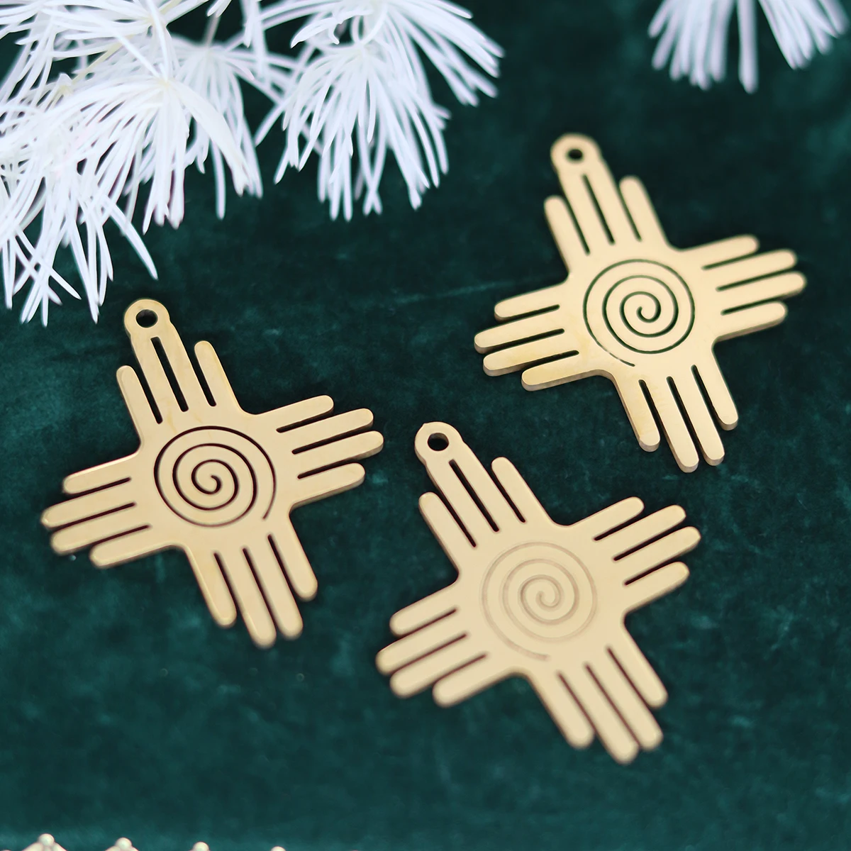 3pcs Healing Warmth Amulet Mexico Zia Sun Symbol Charm DIY Jewelry Making Fashion Earring Necklace Bracelet Pendants Accessories view 4