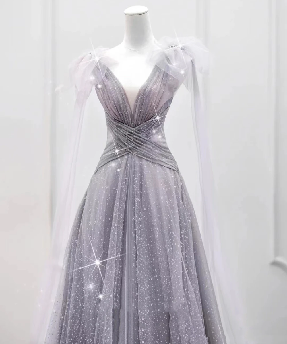 

Luxury Purple Gray Evening Dresses With Cape Shawl V Neck Sequined Pleated Crystal Arabic Dubai Formal Prom Gowns 2024