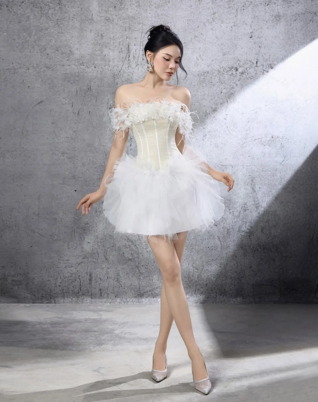 فستان زفاف باروكي فاخر مع دانتيل مصنوع يدويًا وتفاصيل ريش، فستان سهرة وكوكتيل عتيق قابل للتخصيص، صدرية صيفية #2