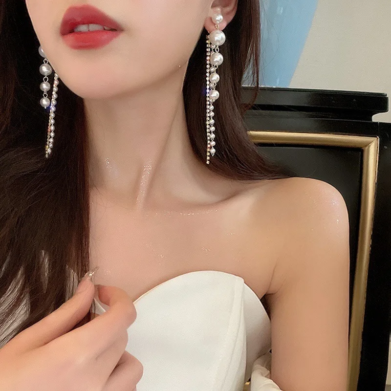 2022 Big Simulated Pearl Long Rhinestones Earrings Pearls Statement Clip on Earrings for Women Wedding Party Gift