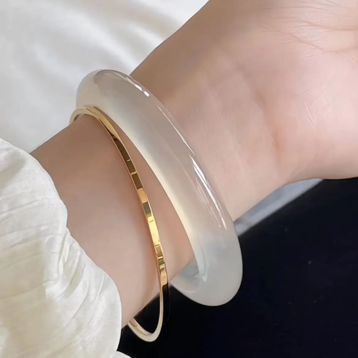 

Popular ice type opal bracelet female high ice with cat temperament cold feeling bracelet