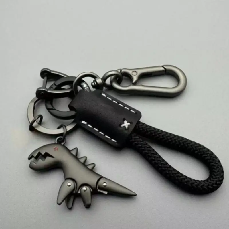 【IIOO】Motocycle Key Holder Leather Keychain Car Key Ring Accessories With Dinosaurs Shape Design For Gift