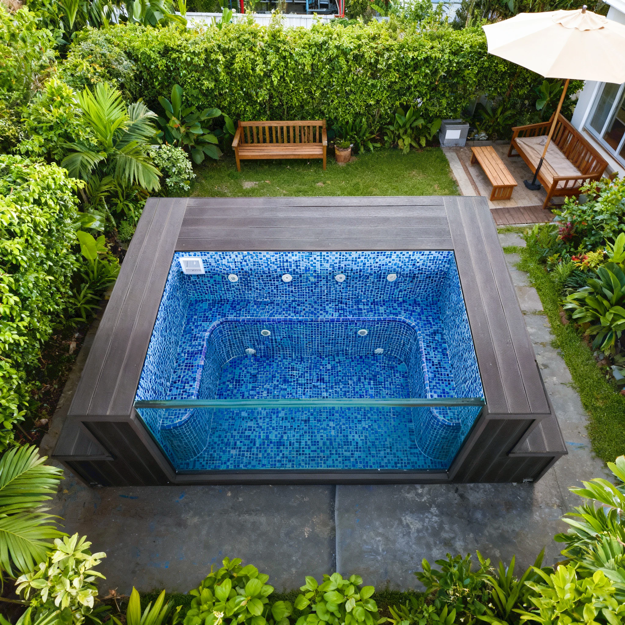 Custom-made Fiberglass Above-ground Swimming Pools Are Easy To Install and Container Pools Are Suitable for Outdoor Backyard Use
