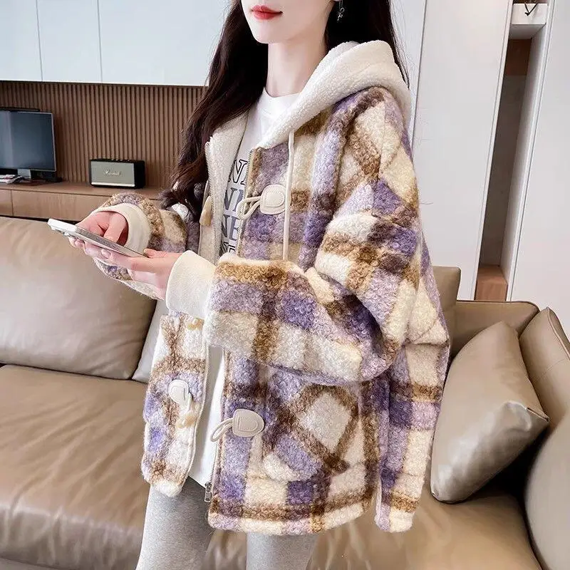 

Hot 2025Autumn Winter New Women Fashion Casual College Style Jacket Loose Fragrant Comfort Thick Warm Hooded Cottonjacket Trendy