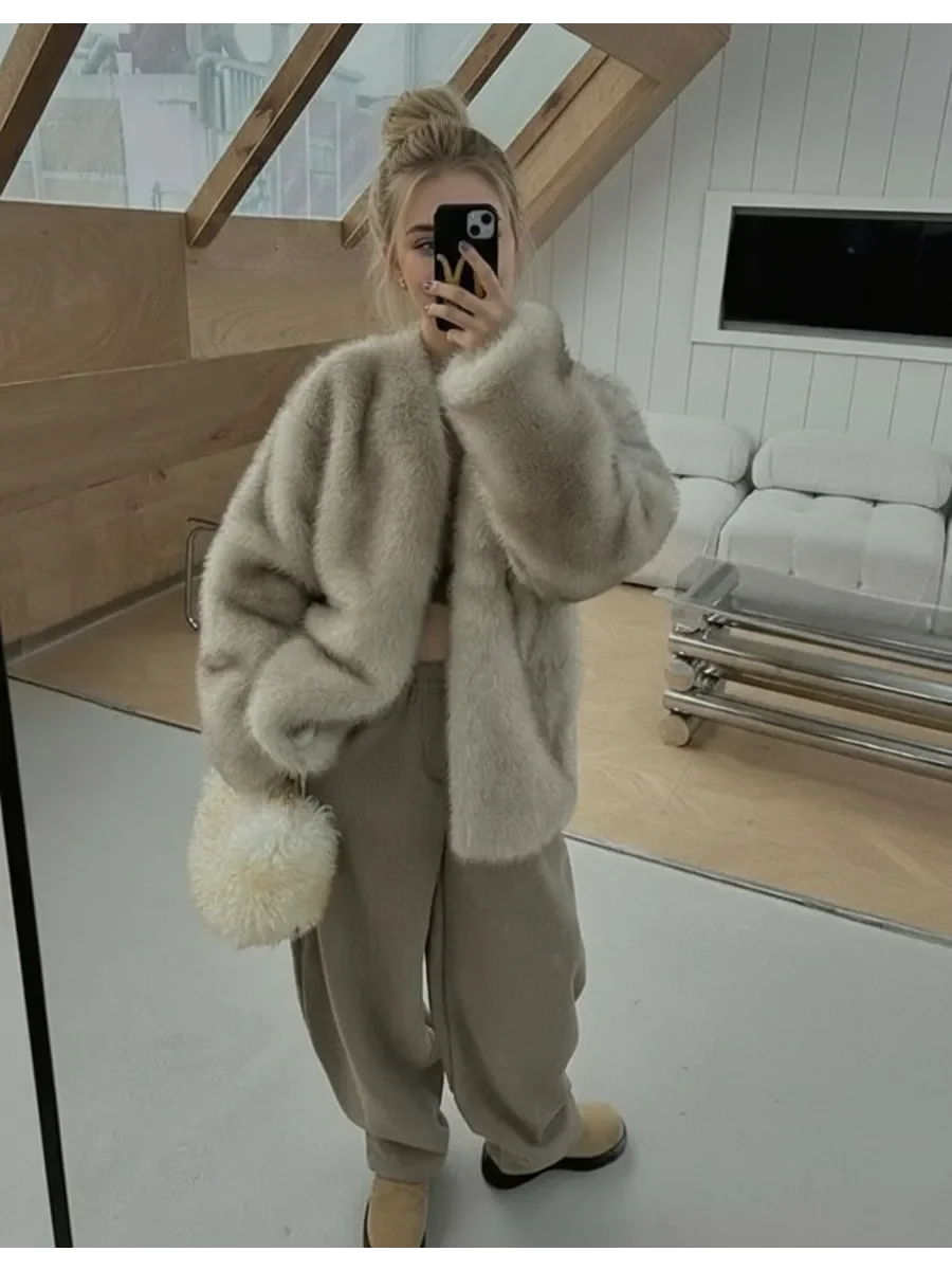 LIMO Women Round Collar Faux Fur Jacket Open Front Oversized Loose Long Sleeve Plush Outer Coat