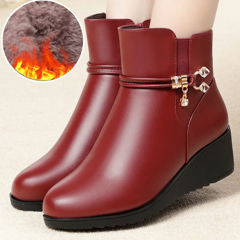 2024 Autumn Winter New High-heeled Round Toe Short Ankle Boots Warm Plush Snow Boots Middle-aged Mom Leather Shoes Comfortable
