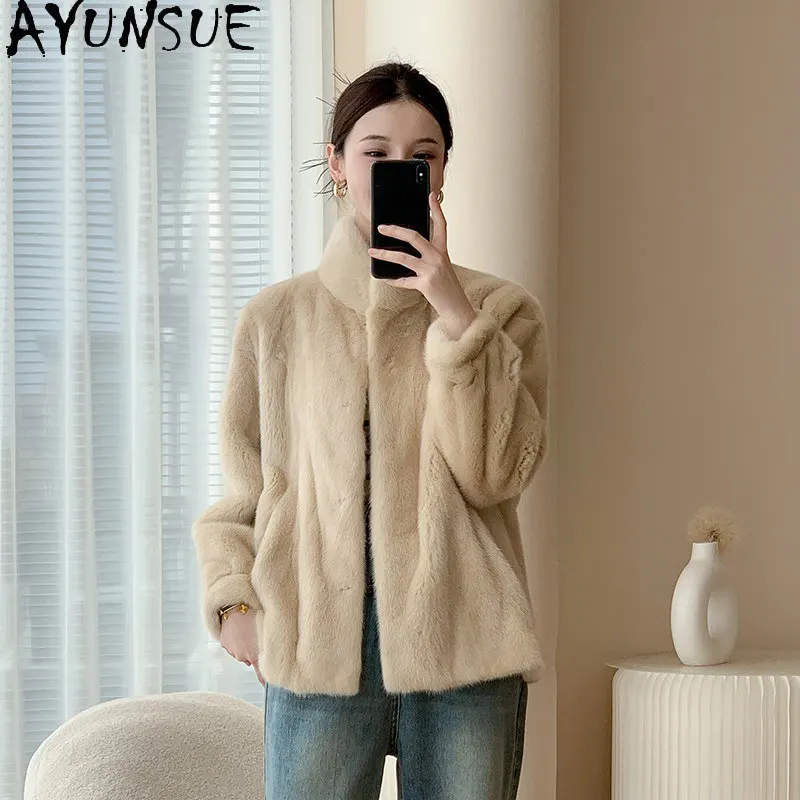 معطف فرو المنك الكامل للنساء من AYUNSUE، جاكيت فرو شتوي بأكمام طويلة، معاطف فرو دافئة، ملابس نسائية جديدة في الملابس الخارجية