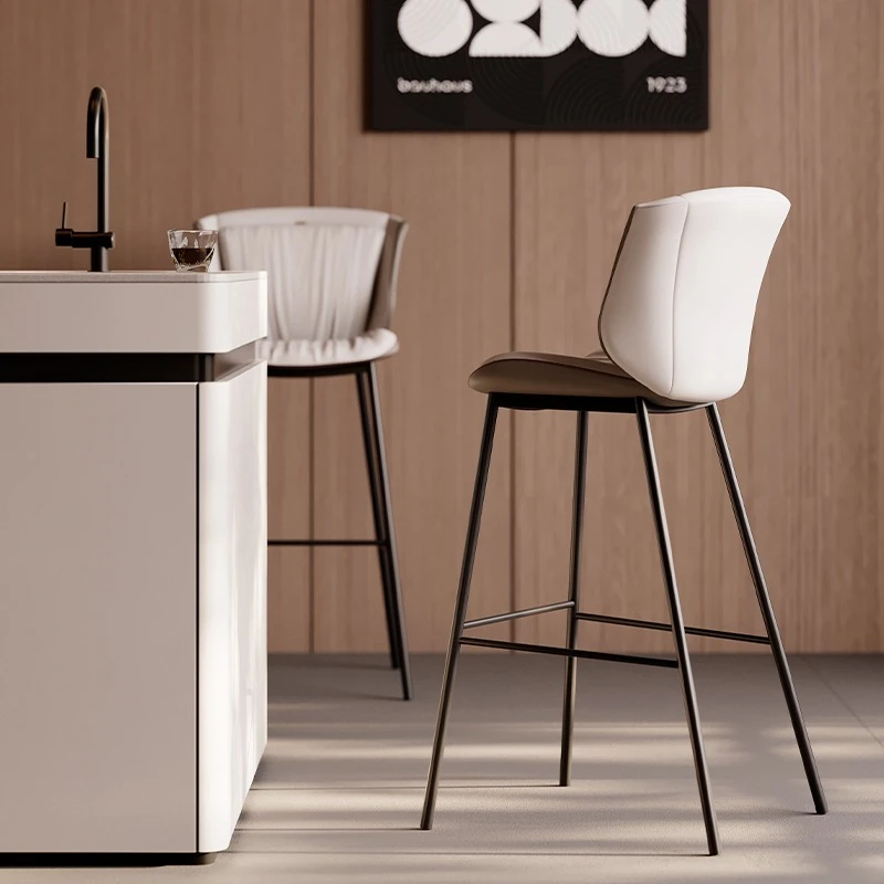 كراسي بار للاستخدام المنزلي خفيفة فاخرة من الحديد المطاوع ومسند قدم عالي للمقهى وكراسي مكتب أمامية حديثة وبسيطة