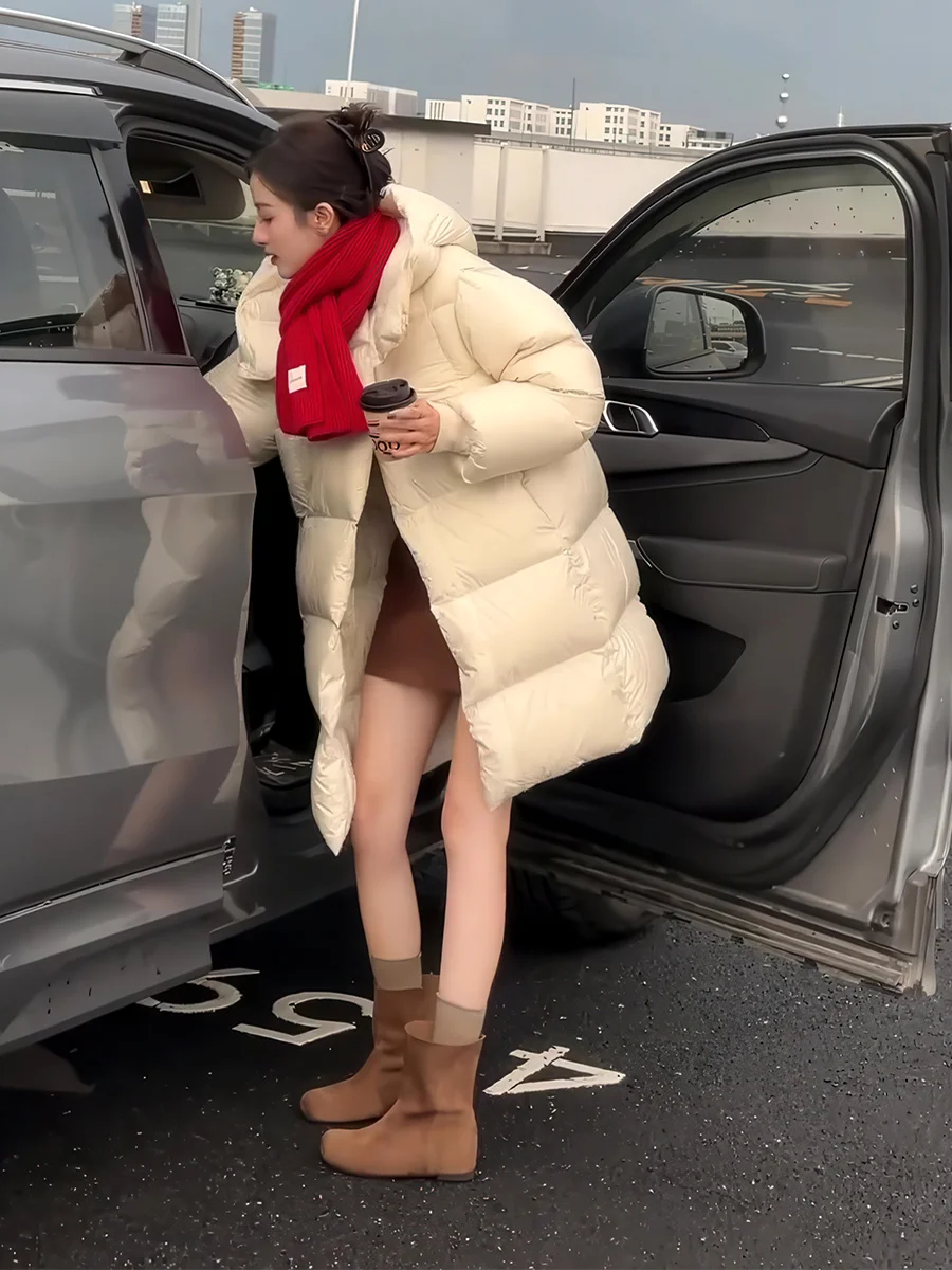 Thiened Jaet de longitud media con capucha para mujer, abrigo cálido Beige para invierno, nuevo abrigo de pan hinchado Sle, prendas de vestir exteriores de corte recto