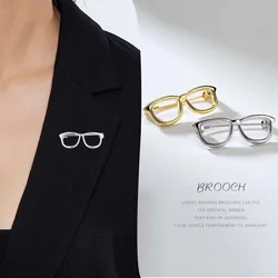 Creative Mini Glasses Shaped Metal Brooch Backpack Pins for Women Men Stylish Lapel Pins Jewelry Accessories Friend Gift