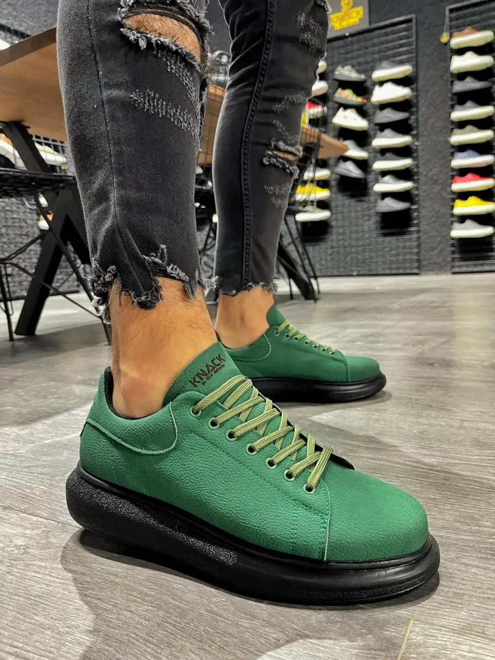 

Knack high sole casual shoes 045 green (black base)