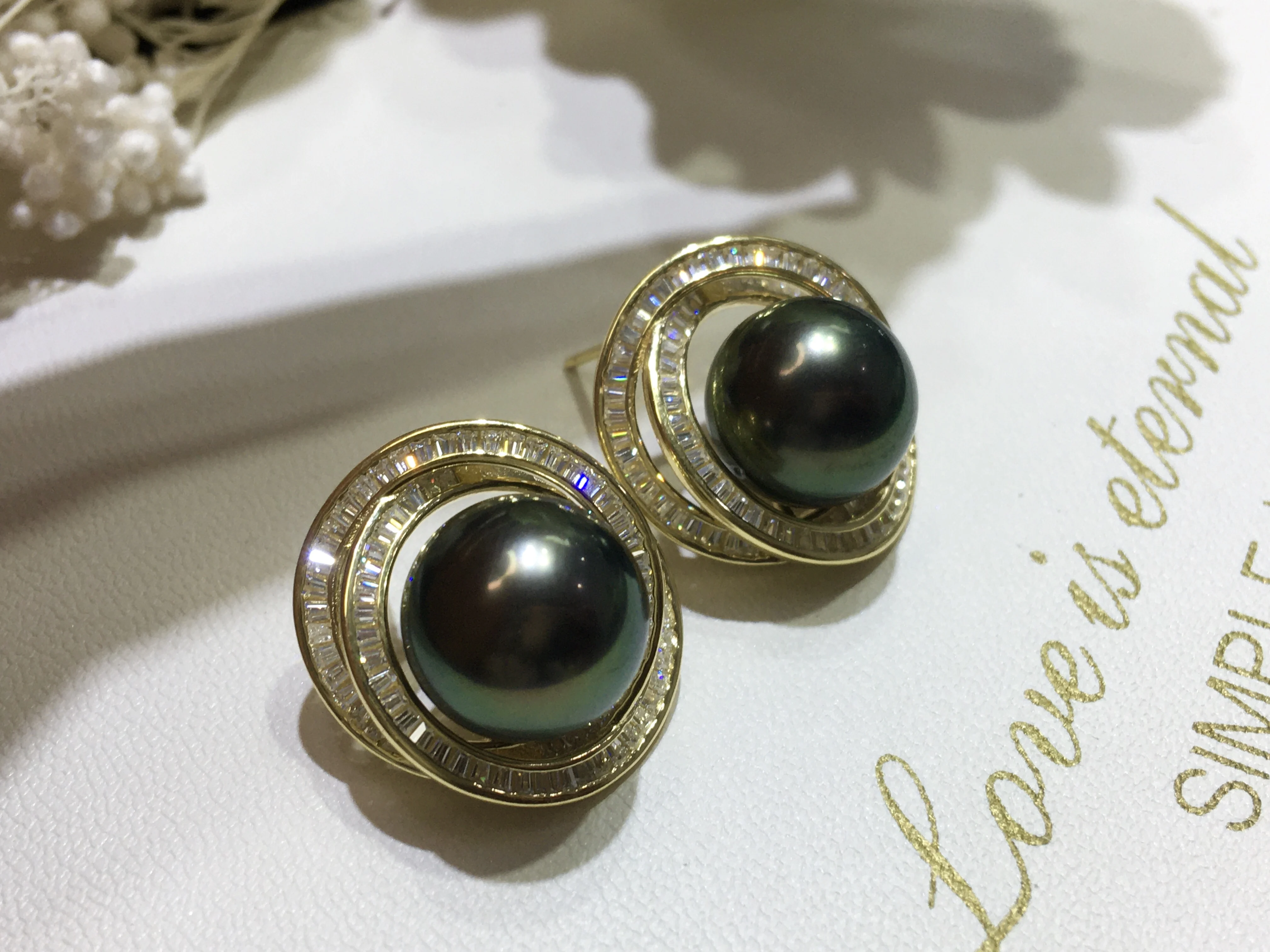 New pearl earrings AAA11-12mm South Sea natural round black+white pearl earrings 925s