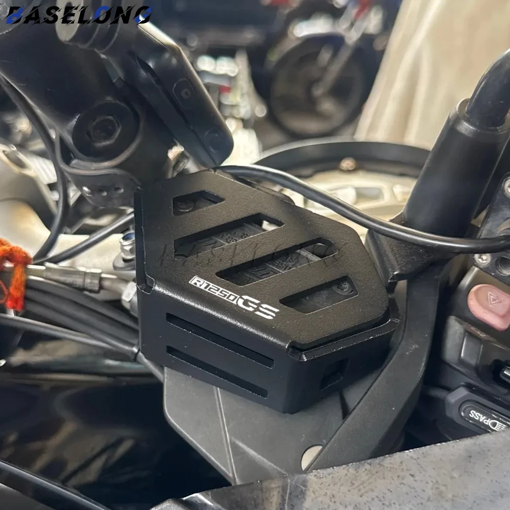 

Motorcycle Front Brake Clutch Oil Cup Cover Guard Protector For BMW R1200GS LC R1250GS Adventure R1200R R1250R R1250RS RNINET