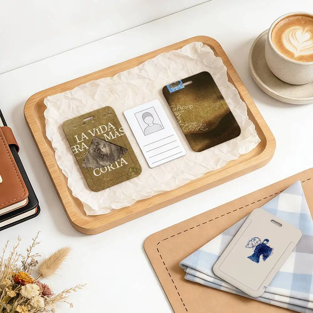 

M-Milo j La Vida Era Mas Corta A High-Clarity Film On The For Clear Visibility Of Your Id Details Card Holder