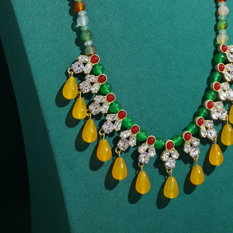 

Vintage Water Droplet Necklaces Women Pendant Tassel Beeswax Beads Rhinestone Bright Quality Luxury High Brand Carnival Jewelry