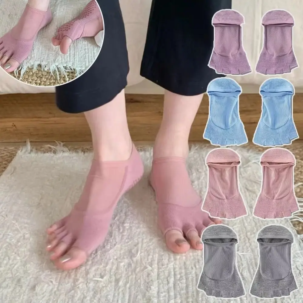 Non Slip Sole Yoga Socks Grip Socks Split Toe Design Pilates Socks High Quality Comfortable Open Toe Socks Dance Performance