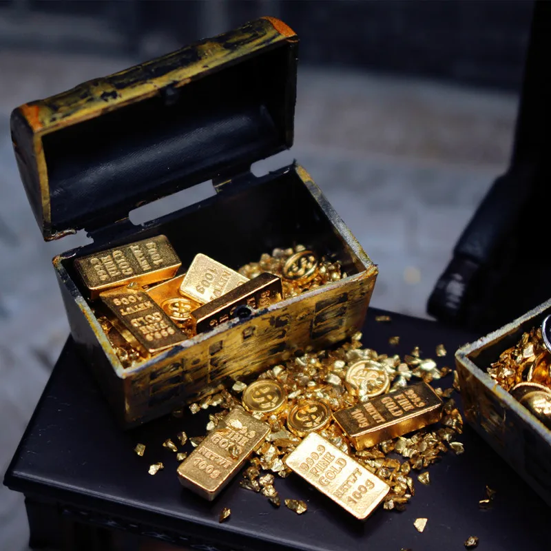 Miniature model gold coins, gold bars, broken gold treasures, gold bar chests, doll house accessories, mini model ornaments