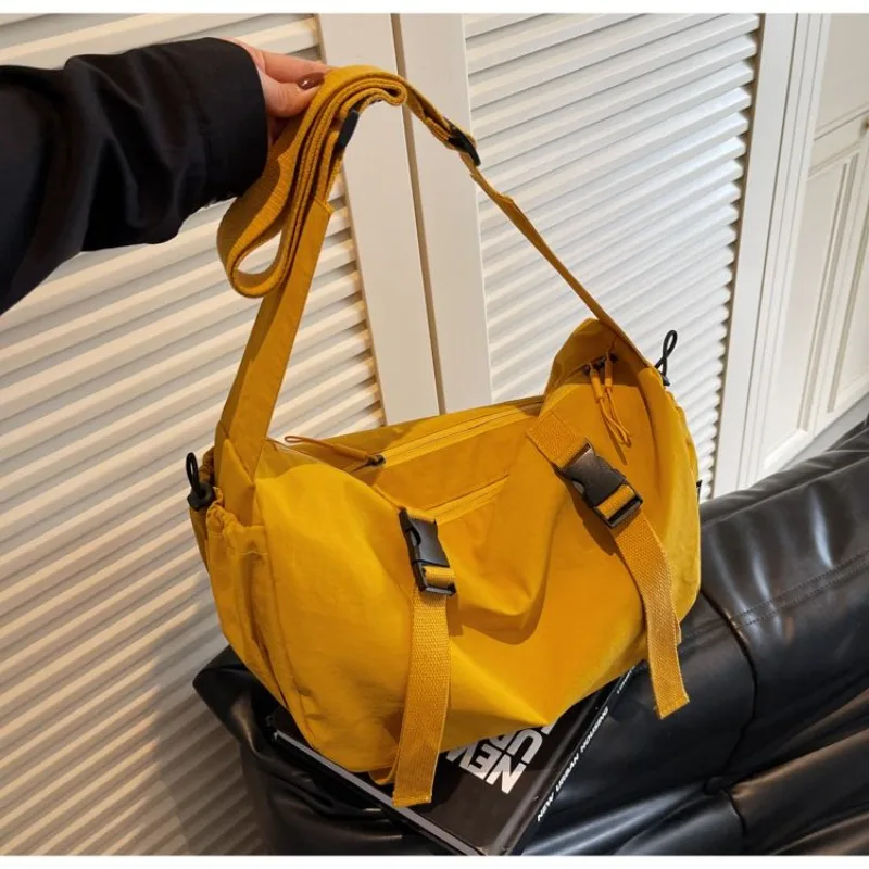 

Sports Fitness Toast Japanese Waterproof Crossbody Bag Large Capacity Oxford Cloth Shoulder Luggage Bag Casual Backpack Women