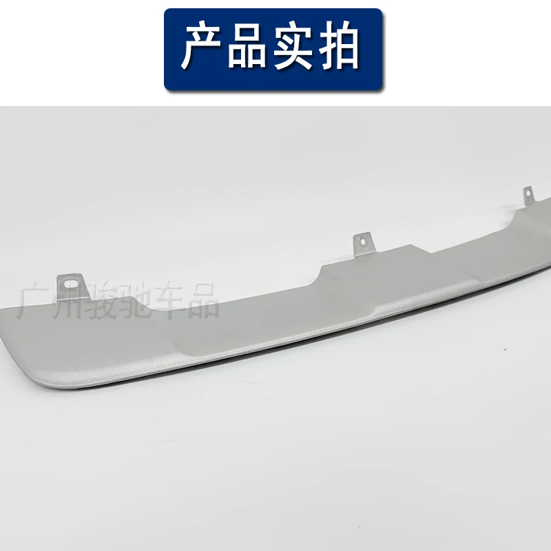 BMW X6 フロントバンパーロアトリム、X6リアバンパーロアガード、E71フロントショベルシルバートリム、X6テールリップ（2008-2014年式）に適用