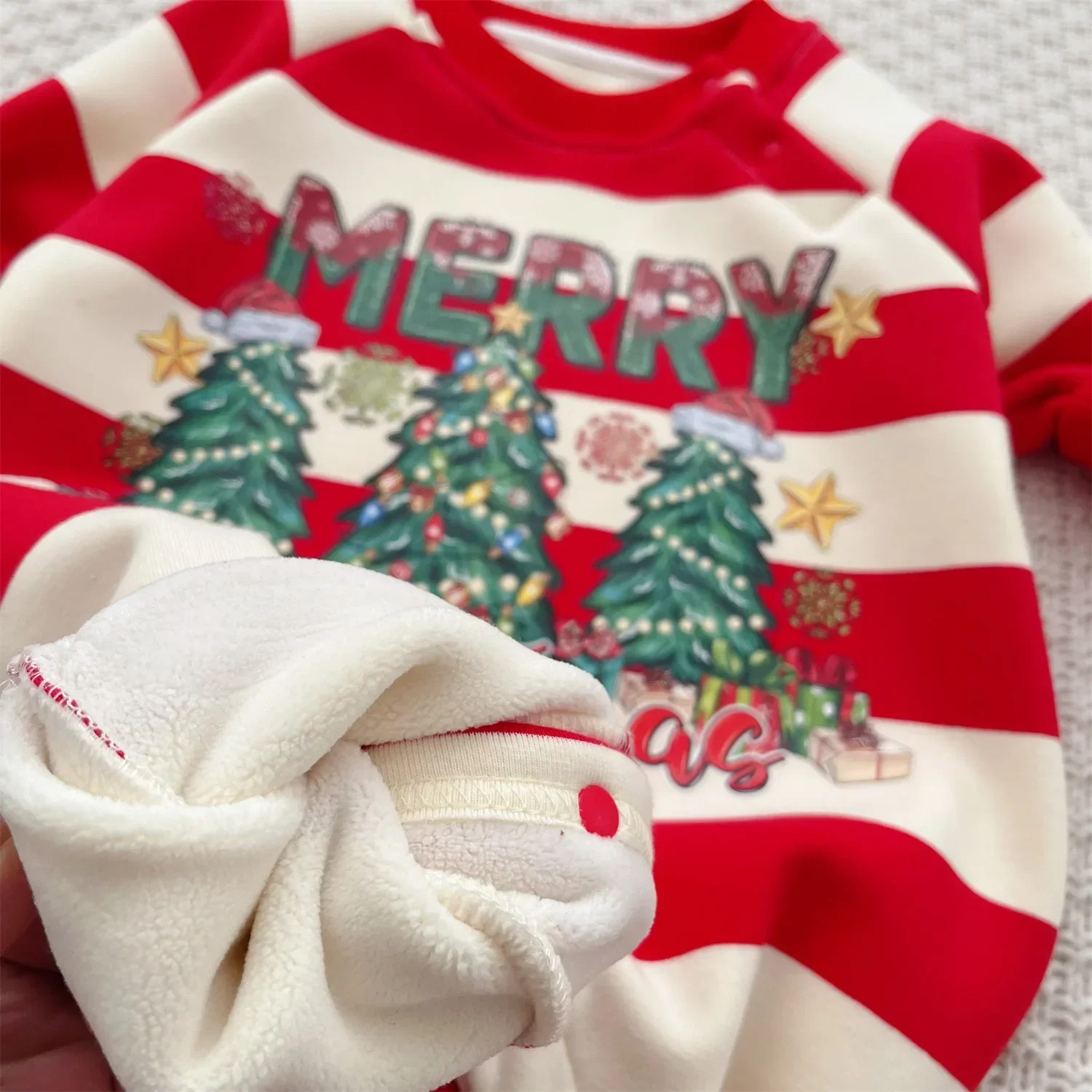 2023 Autumn Winter New Baby Girls Rompers Red Stripe Christmas Plush Infant Girls Bodysuit Outwear Printed Toddler Girls Onesies