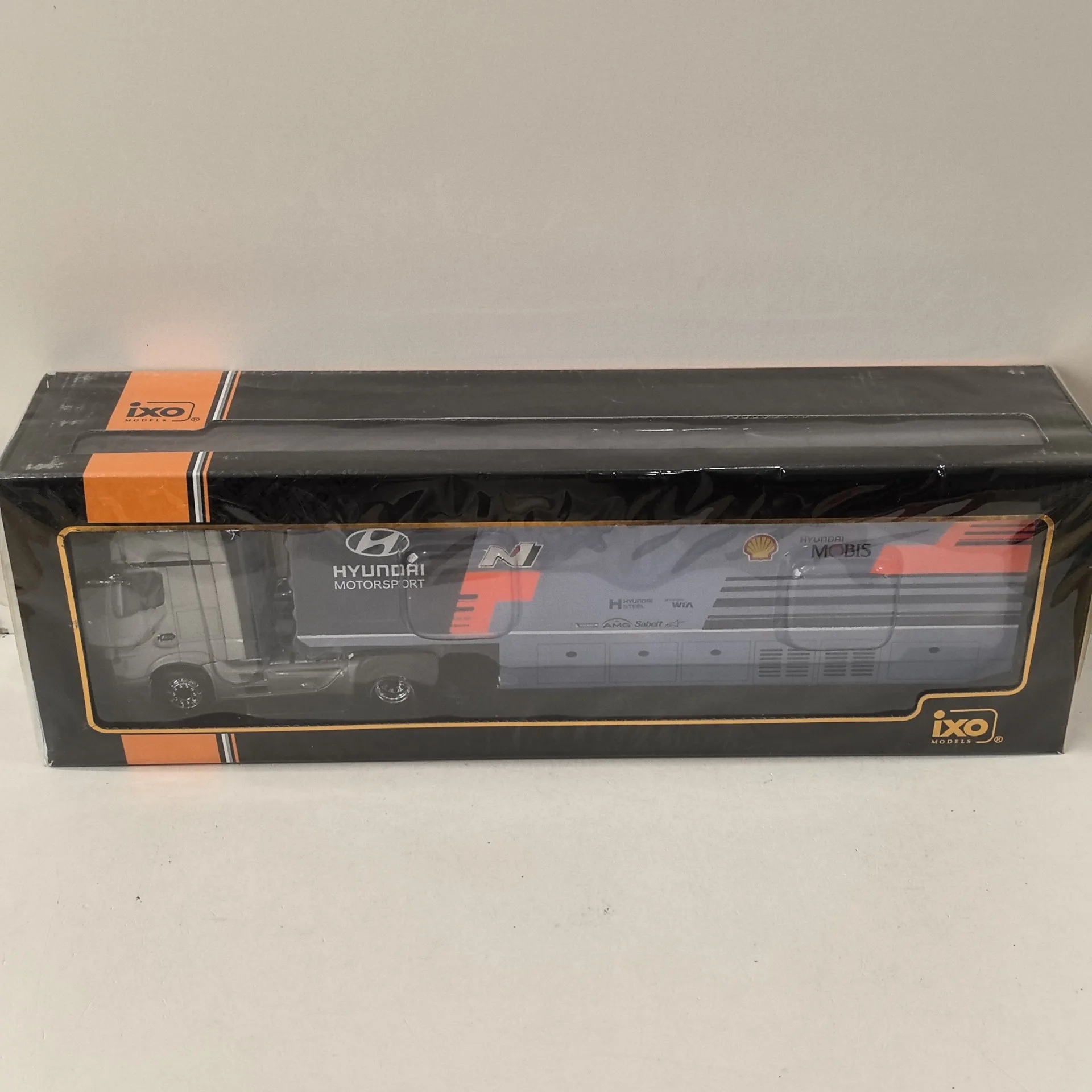 

Литой под давлением IXO масштаб 1:43, BENZ Actros MP4 2019, WRC Hyundai Fleet, транспортный автомобиль, передний корпус из сплава, пластиковая модель автомобиля