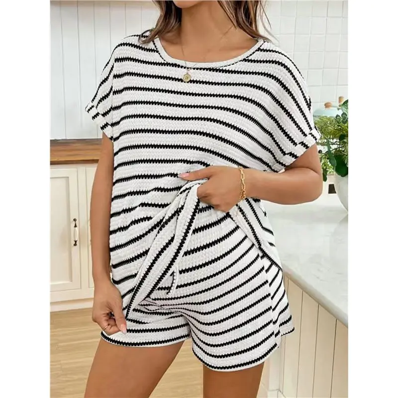Womens Maternity 2 Piece Outfits Striped Crew Neck Short Sleeve Tee And Shorts Pregnancy Sets White S-A74P