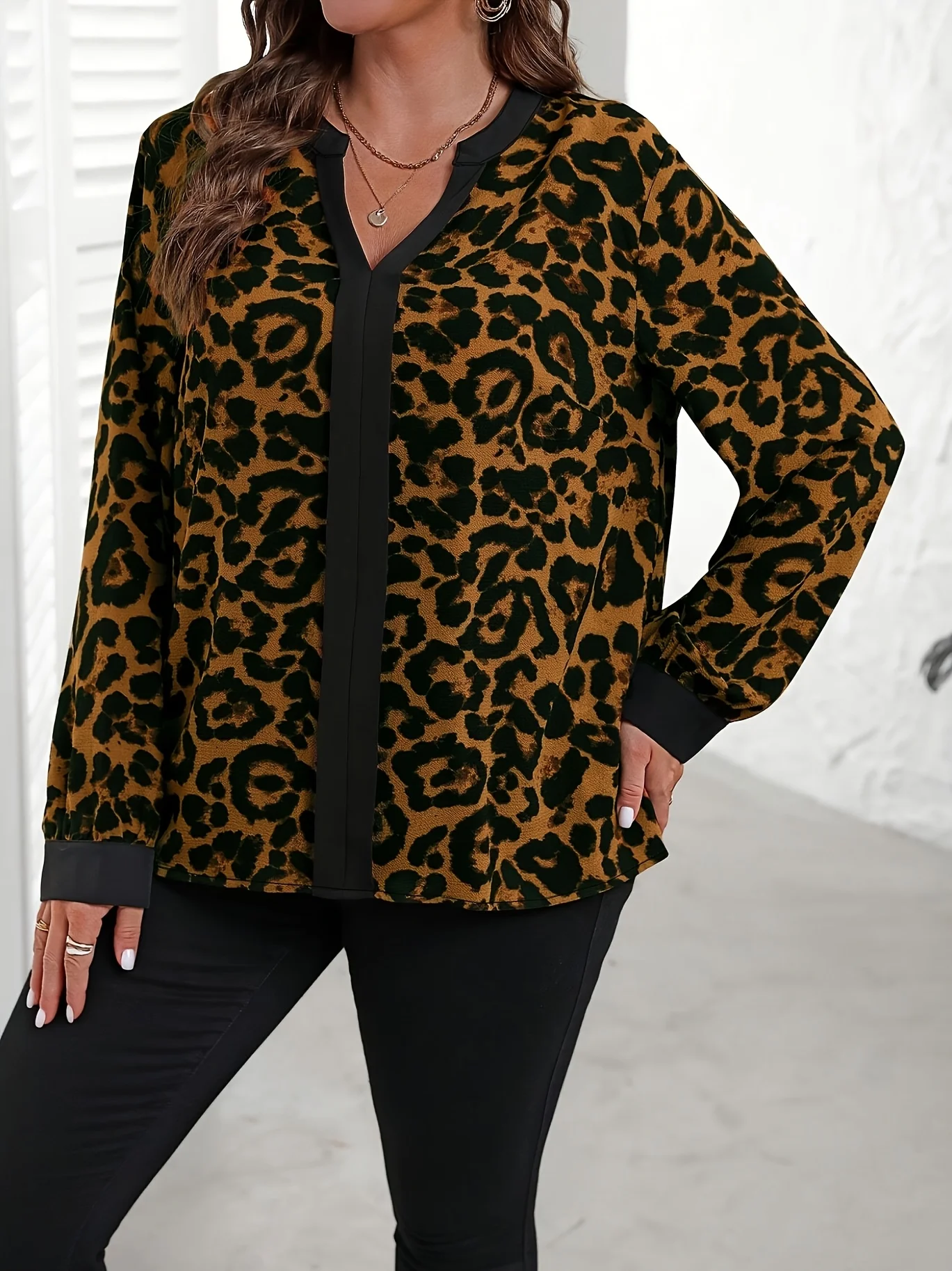 レディースプラスサイズトップス春のシックでエレガントなトップスカジュアルレディースファッショナブルトップスに最適