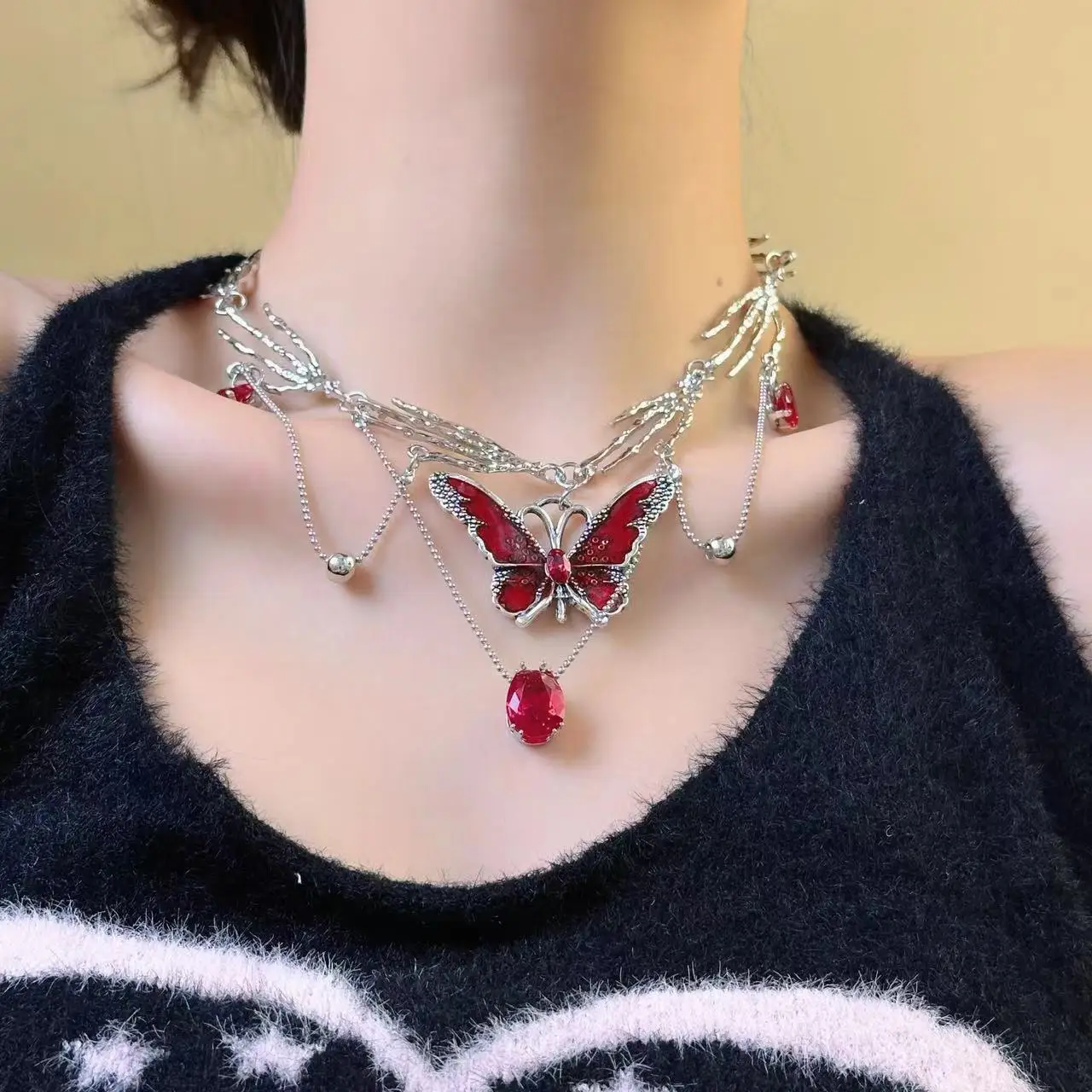 

Girls Punk Goth Necklace Butterfly Choker Clavicle Chain Halloween party Jewelry Gothic Skeleton Hand Necklaces