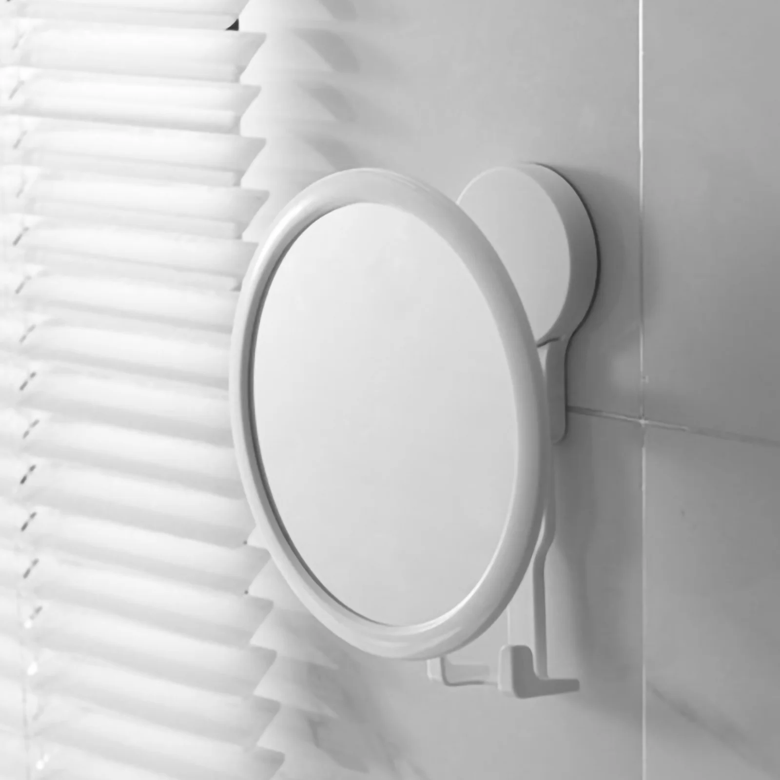 粘着式化粧鏡フック付きモダンな壁掛けバスルームミラーパンチダメージなしクリアHD反射面装飾