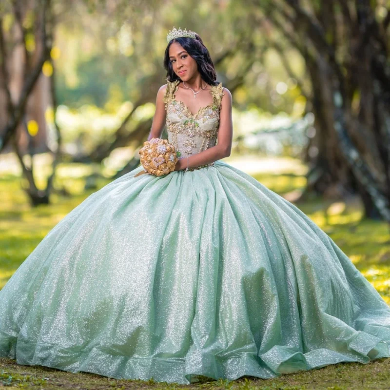 Sage Green Shiny Princess Quinceanera Dresses Off Shoulder Lace Beads Tull Corset With Cape Sweet 16 Dress Ball Gown Vestidos 15