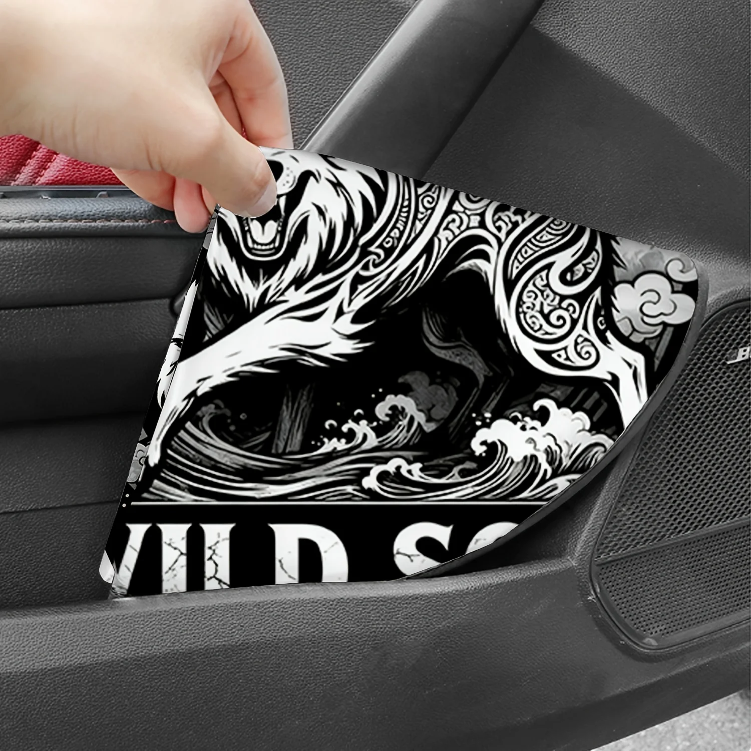 1pc Steering Wheel Cover With Wolf Totem Design - Heat Insulation & Sun Shield, High-Temperature Resistant Suitable For All SUVs