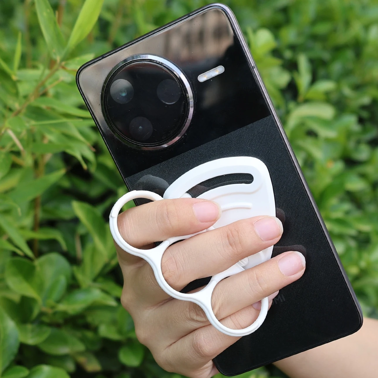 

Creative Finger Ring Buckle Mobile Phone Holder Stand Universal Cellphones Foldable Desktop Bracket Mount Portable Kickstand