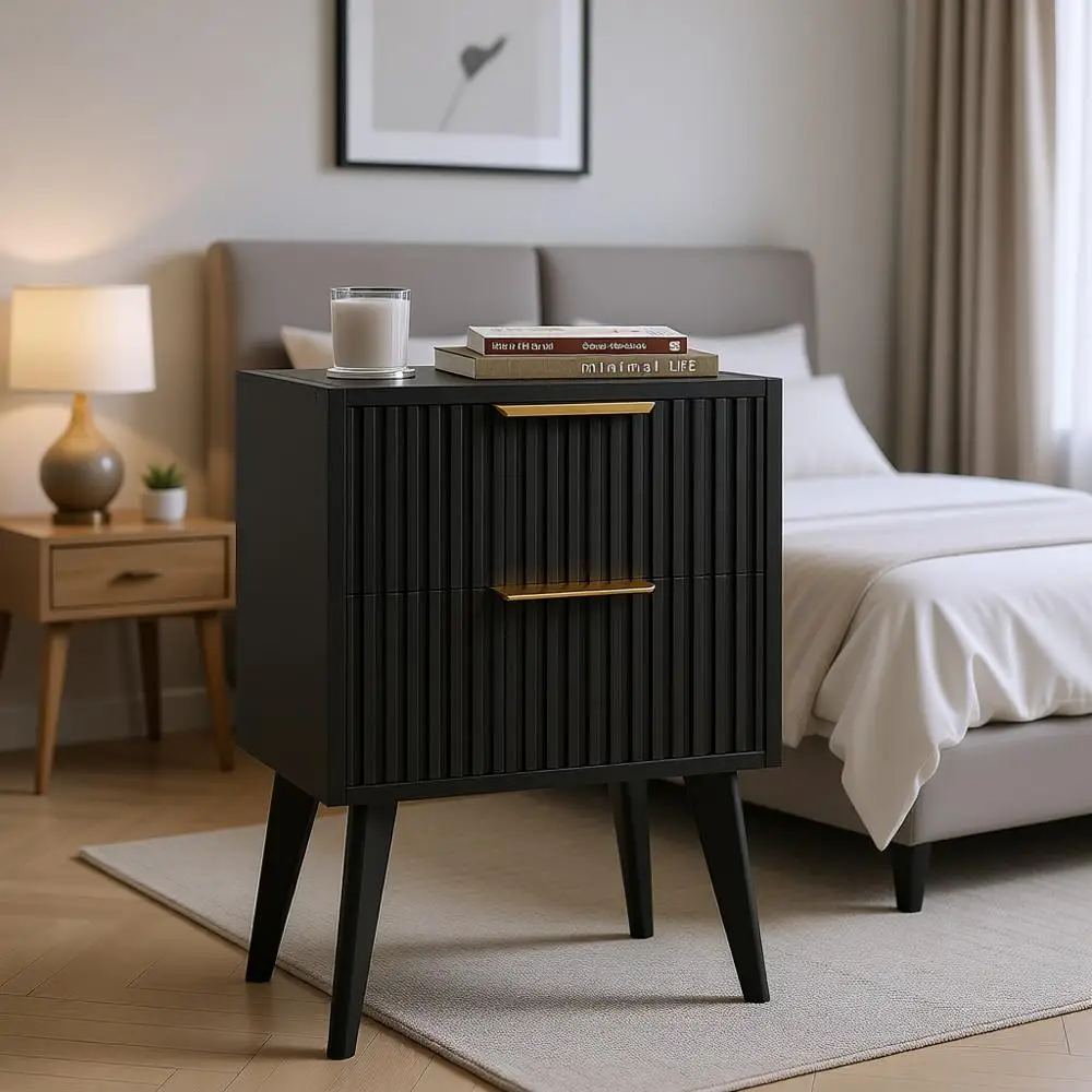 

Современная черная прикроватная тумбочка с ящиками и деревянными ножками для небольших помещений