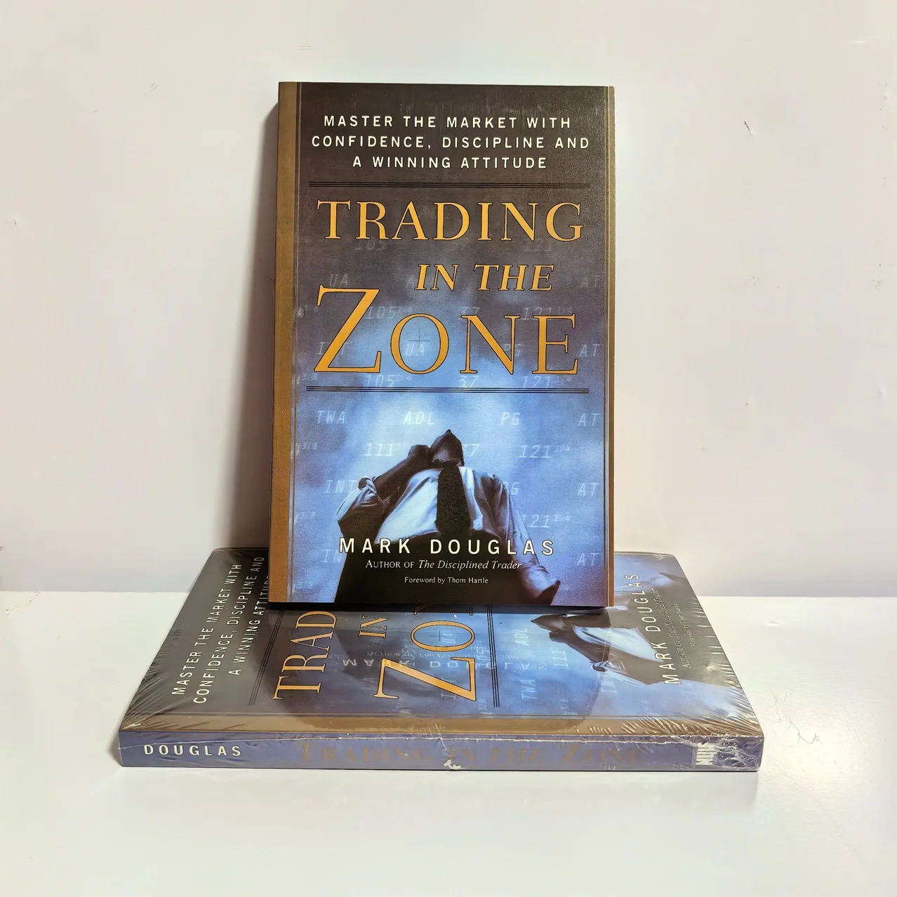 Mark Douglas Trading in The Zone Book Paperback in English