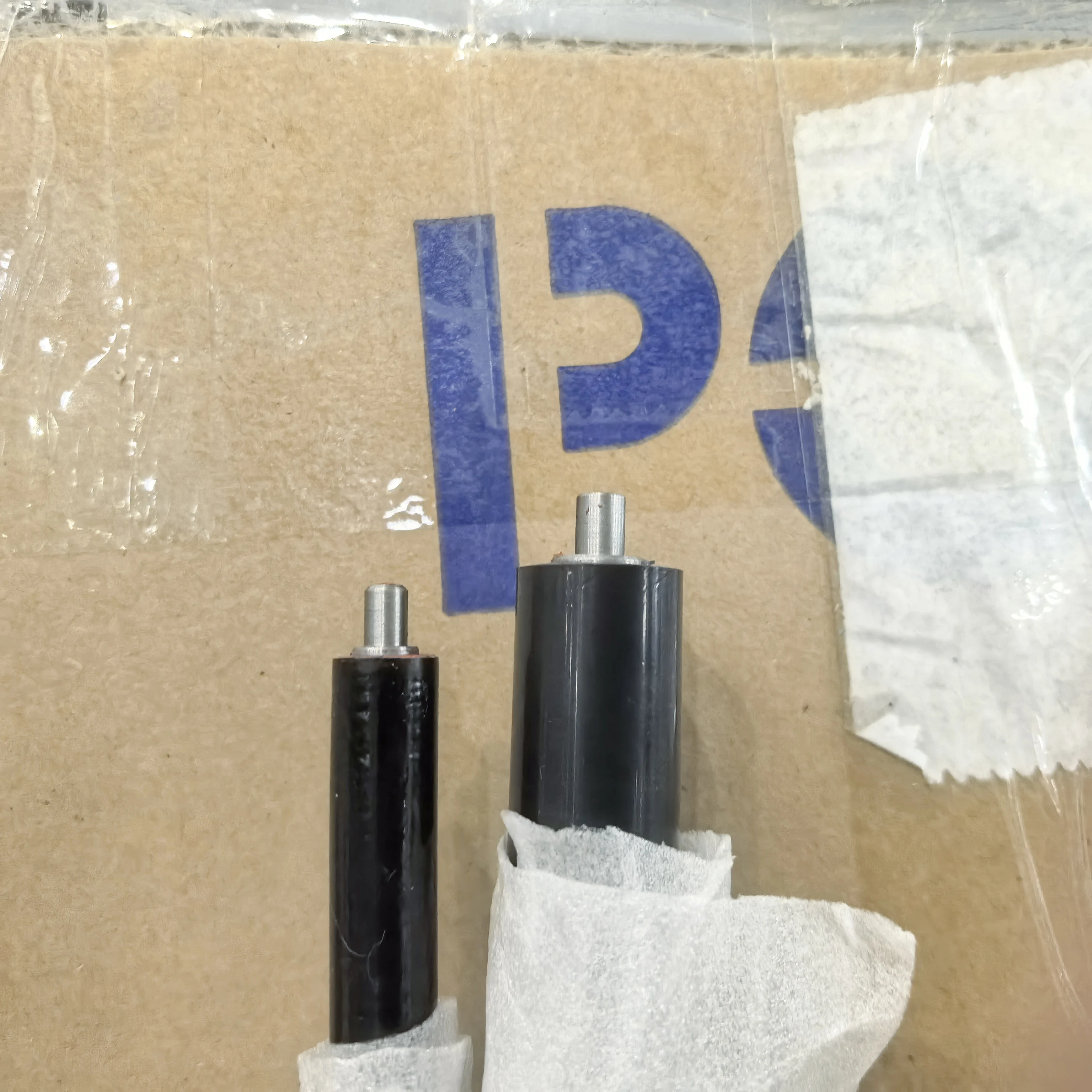 

1Set. LOWER Fuser Pressure Roller JC66-01663A JC66-01664A for Samsung ML2850 2851 SCX4824 4828 4833 4835 5637 5639 5737 ML3310