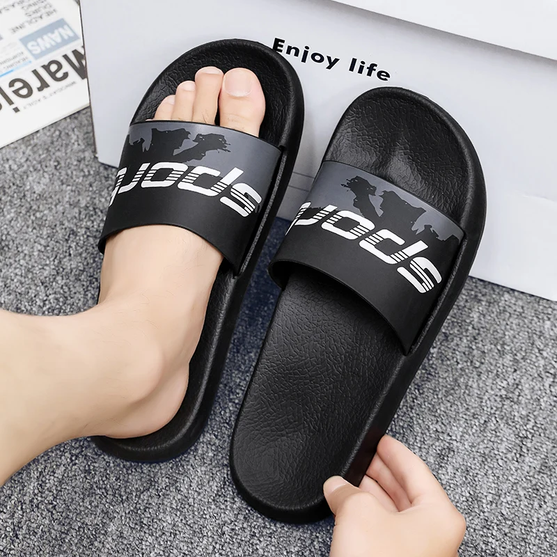 Sandalias de moda para hombre, zapatillas de playa al aire libre para el hogar, modelo Popular, calzado deportivo informal ligero para verano