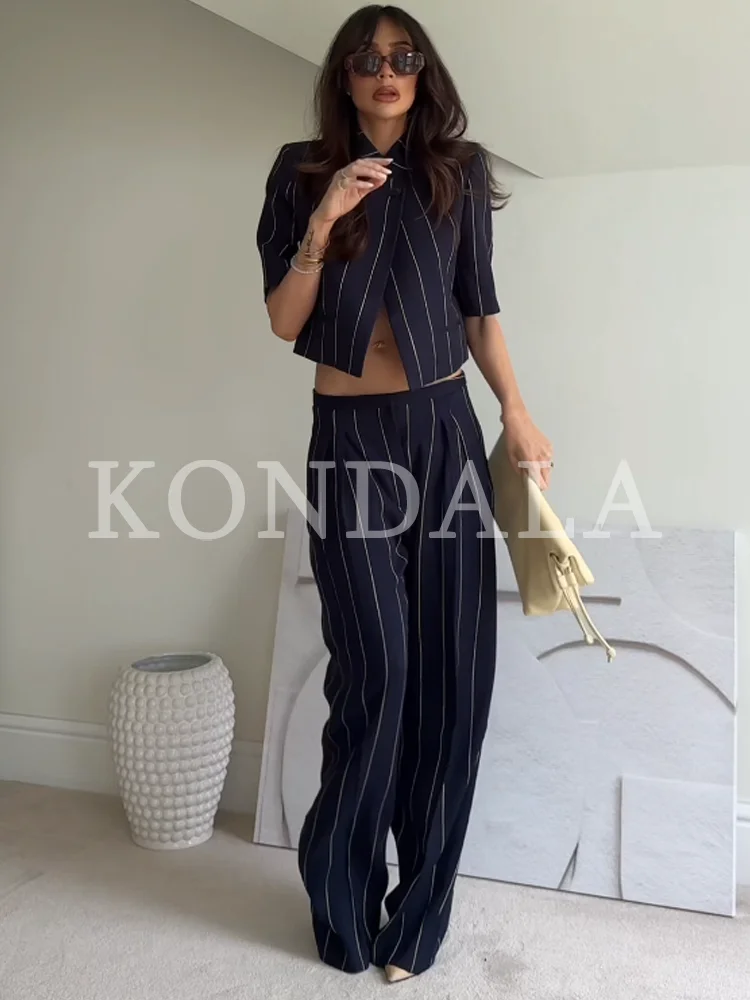 طقم كوندالا أنيق للتنقل اليومي - مراجعة Women'S Fashion Trends Spring 2026 وسعره