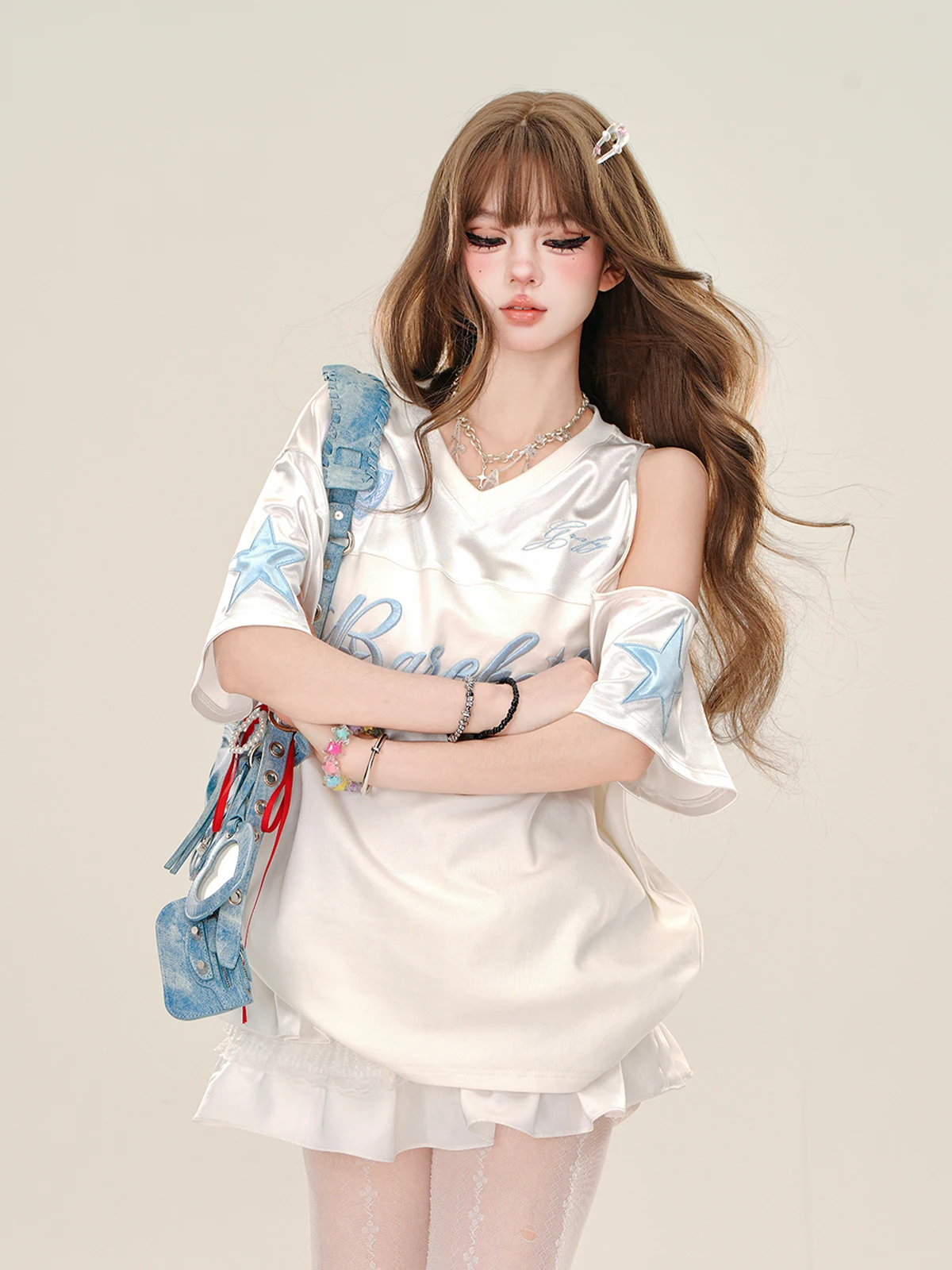 High Quality Hot Selling Wholesale Design Embroidered Short Sleeved T-shirt Women Wide Truffle Shoulder Slimming V-neck Top Y2k