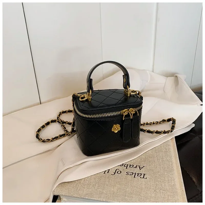 Mini Square Chains Handbag Thread Crossbody Bags Designer Box Bag with Short Handle Ladies High Quality Luxury Top-handle Bag