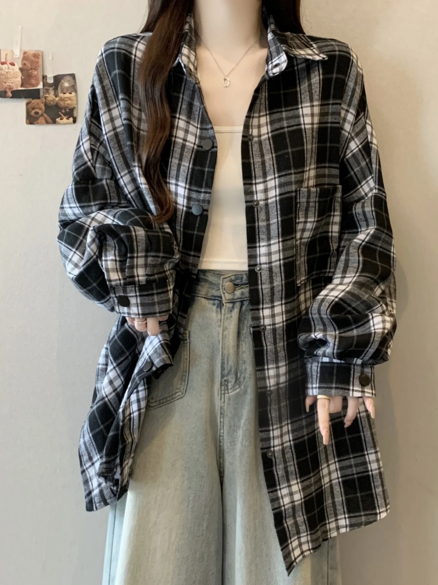 

Свободный женский длинный све ирт, корейский клетчатый цветной блузка, кардиган средней длины, весна-осень, универсальный дышащий хлопок