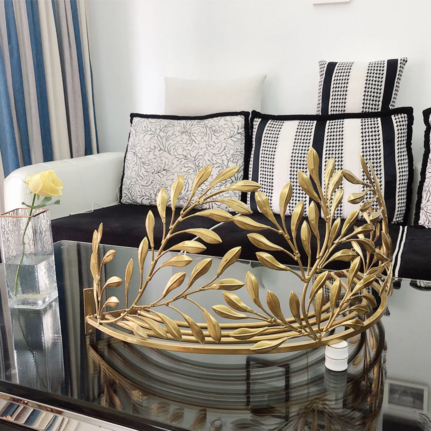 Nordic style simple wrought iron, golden leaves double track shelf princess crown mosquito net bed mantle